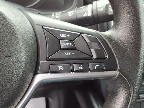 Used 2022 Nissan Leaf S FWD image 17