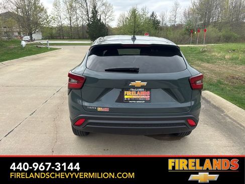 New 2026 Chevrolet Trax LS FWD image 8