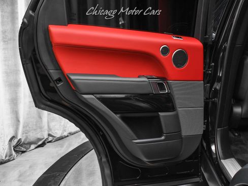 Used 2022 Land Rover Range Rover Sport SVR image 33