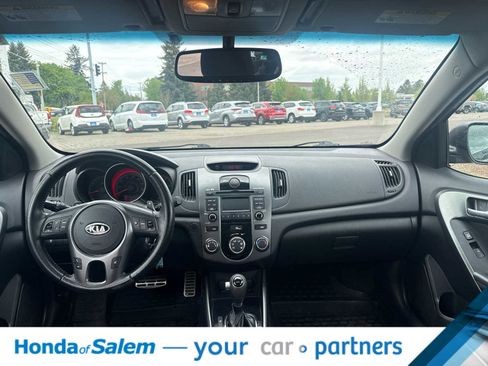 Used 2011 Kia Forte SX FWD image 10