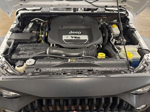 Used 2017 Jeep Wrangler Sport AWD/4WD image 22