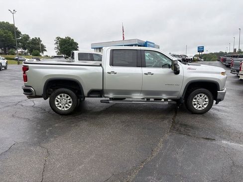 Used 2020 Chevrolet Silverado 2500 LTZ w/ LTZ Convenience Package AWD/4WD image 8