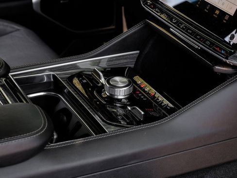 Used 2022 Jeep Wagoneer Series III w/ Premium Group I image 33