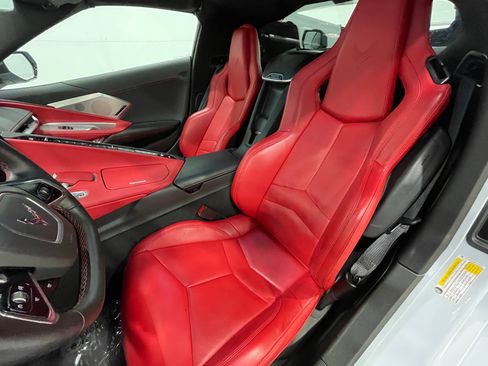 Used 2022 Chevrolet Corvette Stingray Preferred Cpe w/ Battery Protection Package RWD image 14