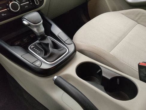 Used 2021 Kia Soul LX image 26