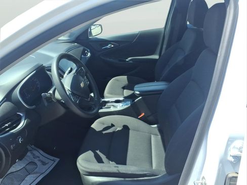 Used 2024 Chevrolet Malibu LT FWD image 11