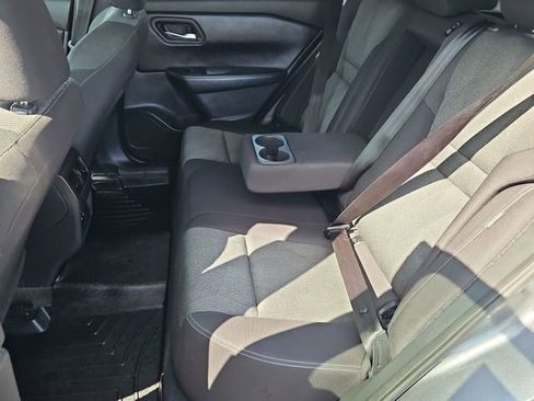 Used 2024 Nissan Rogue SV FWD image 14