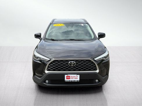 Used 2024 Toyota Corolla Cross XLE AWD/4WD image 8