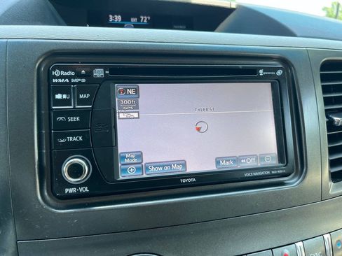 Used 2014 Toyota Sienna XLE AWD/4WD image 15