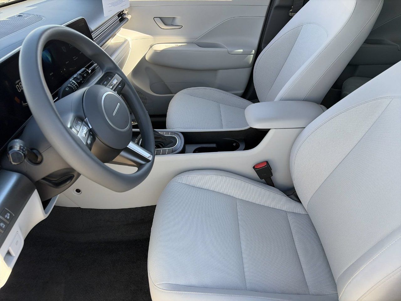 Certified 2024 Hyundai Kona SE AWD/4WD image 18