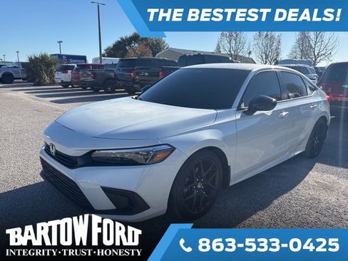 Used 2024 Honda Civic Sport image 1