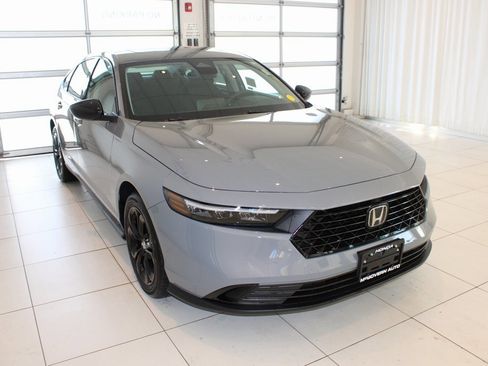 New 2025 Honda Accord SE image 3