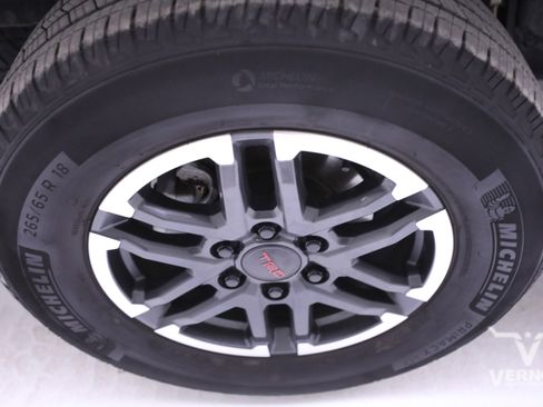 Used 2024 Toyota Tacoma TRD Sport image 33