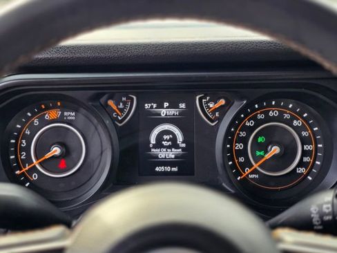 Used 2024 Jeep Wrangler Sport S image 24