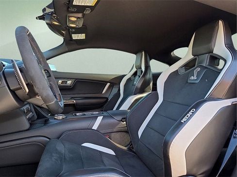 Used 2020 Ford Mustang Shelby GT500 w/ Technology Package image 16