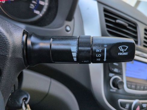 Used 2014 Hyundai Accent GLS image 24