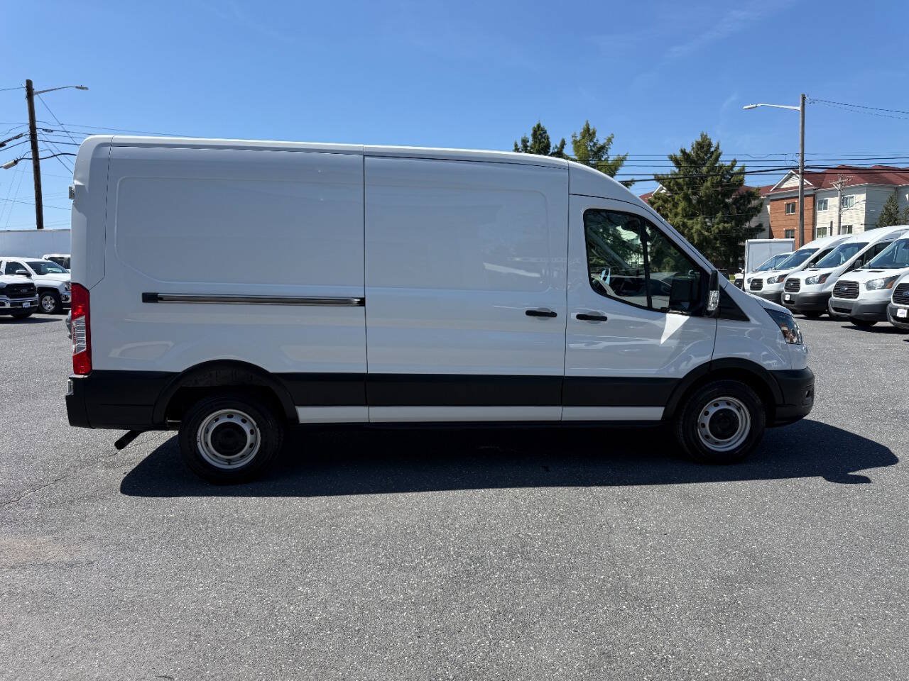 Used 2023 Ford Transit 250 Medium Roof RWD image 38