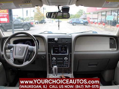 Used 2015 Lincoln Navigator 4WD image 21