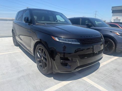 Used 2024 Land Rover Range Rover Sport SE AWD/4WD image 2