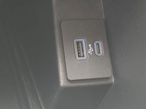 Certified 2022 Ford Edge SEL w/ Convenience Package image 22