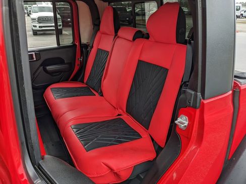 Used 2021 Jeep Gladiator Mojave w/ Trailer Tow Package image 41