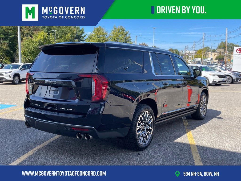 Used 2023 GMC Yukon XL Denali Ultimate AWD/4WD image 5