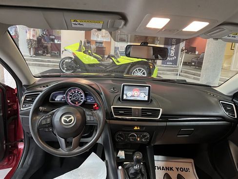 Used 2015 MAZDA MAZDA3 i Sport image 12