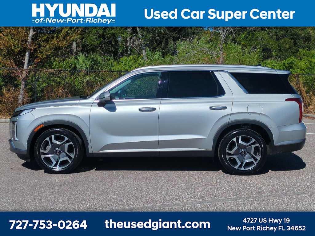 Certified 2024 Hyundai Palisade SEL FWD image 2