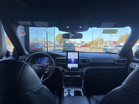 Used 2023 Ford Explorer ST w/ Equipment Group 401A image 14