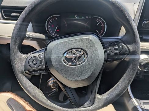 Certified 2025 Toyota RAV4 XLE w/ Convenience Package AWD/4WD image 22