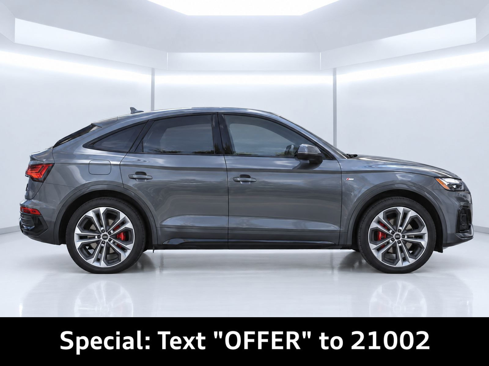 Certified 2024 Audi Q5 2.0T Premium Plus w/ Premium Plus Package AWD/4WD image 3
