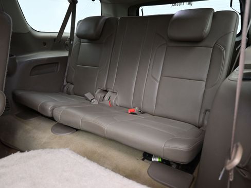 Used 2015 Chevrolet Suburban LTZ AWD/4WD image 41