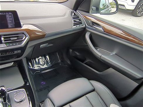 Used 2023 BMW X3 sDrive30i image 17