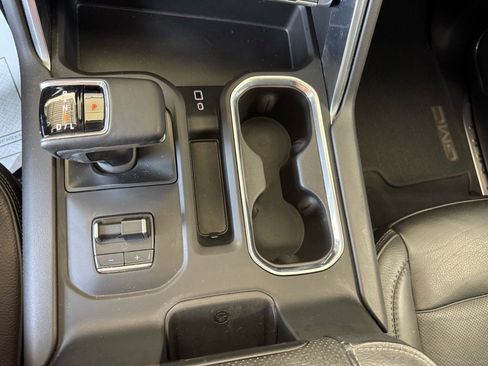 Used 2023 GMC Sierra 1500 Denali w/ Denali Reserve Package image 23