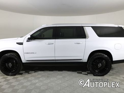 Used 2026 GMC Yukon XL Denali Ultimate image 8