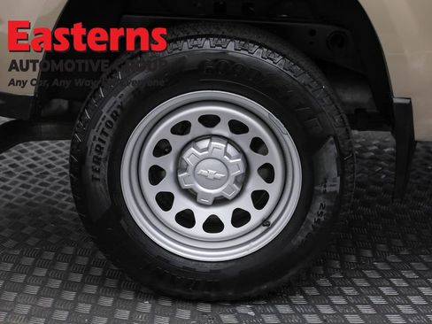 Used 2024 Chevrolet Colorado W/T image 28