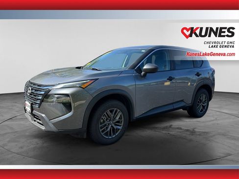Used 2024 Nissan Rogue S FWD image 4