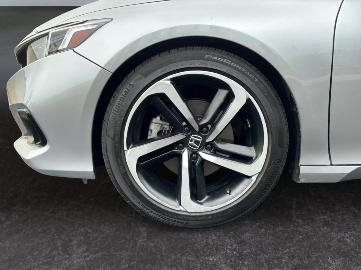 Used 2021 Honda Accord Sport image 9