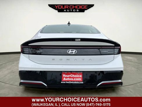 Used 2025 Hyundai Sonata SEL FWD image 4