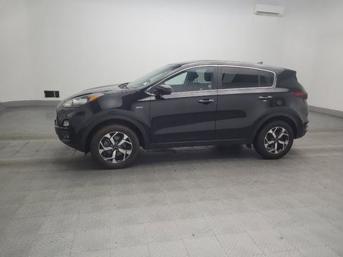 Used 2022 Kia Sportage LX AWD/4WD image 2