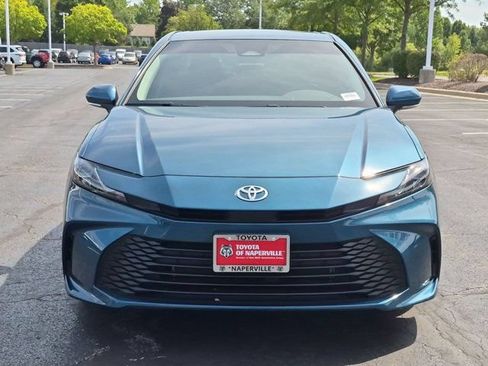 Used 2026 Toyota Camry LE w/ Convenience Package FWD image 5