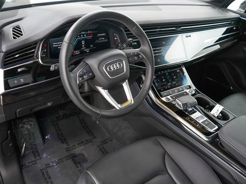 Used 2025 Audi Q7 3.0T Premium Plus image 23