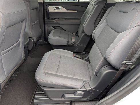 New 2026 Ford Explorer Active image 7