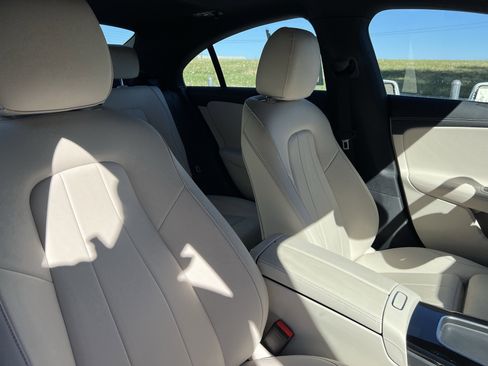 Certified 2025 Mercedes-Benz CLA 250 4MATIC image 35