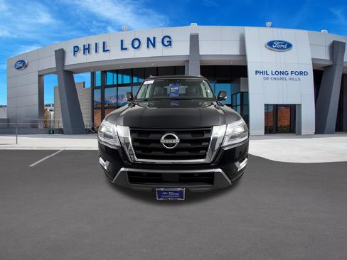 Used 2021 Nissan Armada SL w/ Captain's Chairs Package AWD/4WD image 8