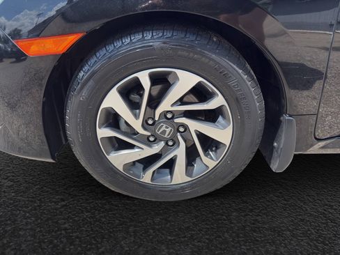 Used 2018 Honda Civic EX image 20