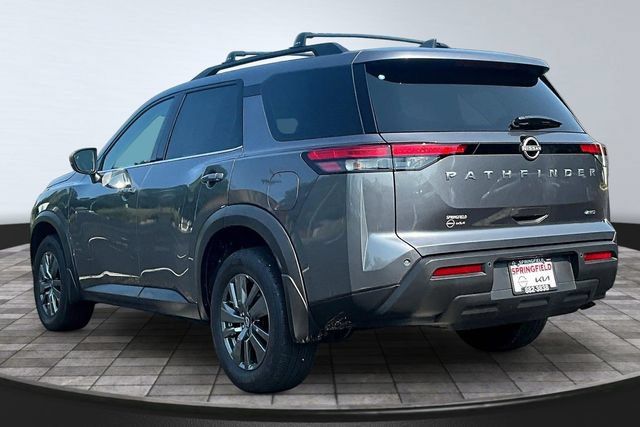 Used 2025 Nissan Pathfinder SV AWD/4WD image 4