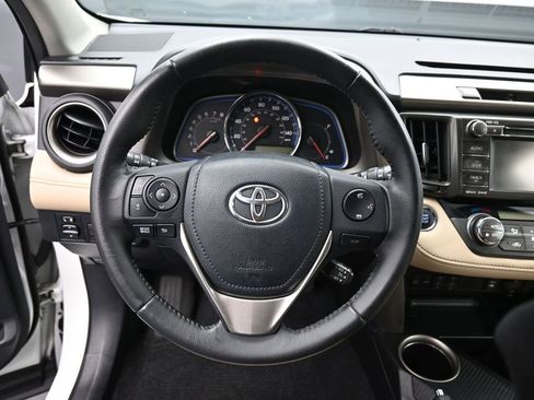 Used 2013 Toyota RAV4 Limited image 17
