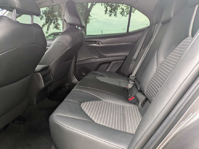 Used 2021 Toyota Camry SE FWD image 13