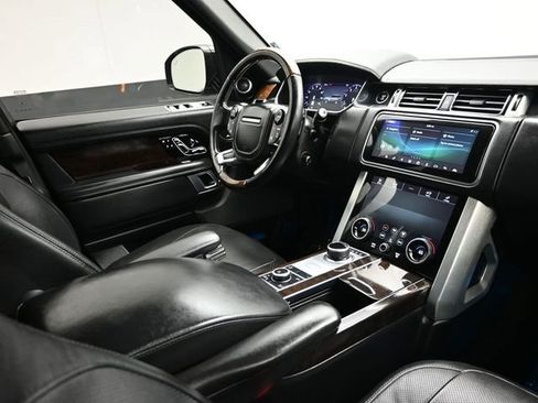 Used 2020 Land Rover Range Rover HSE image 13